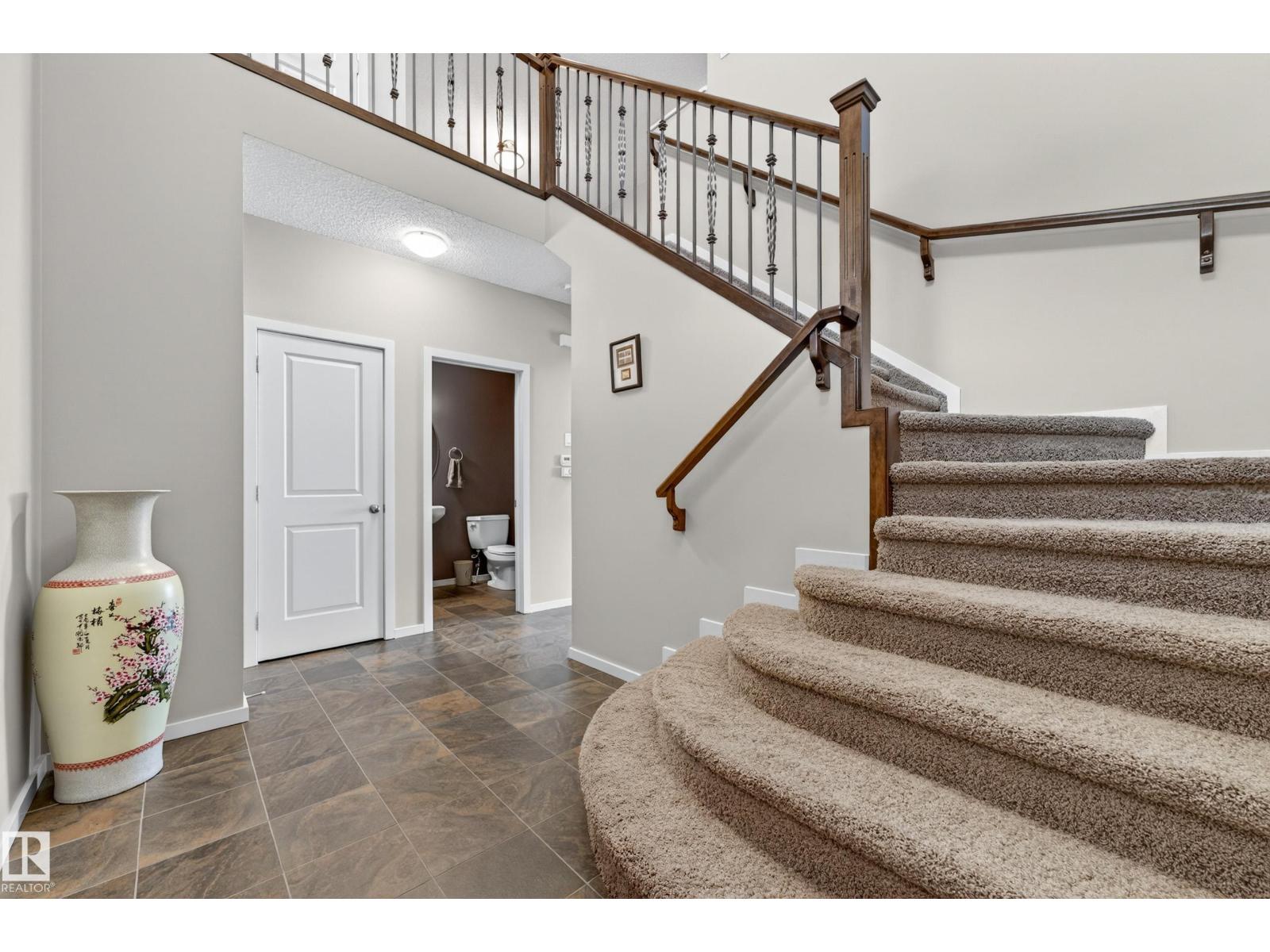 22055 95 AV NW