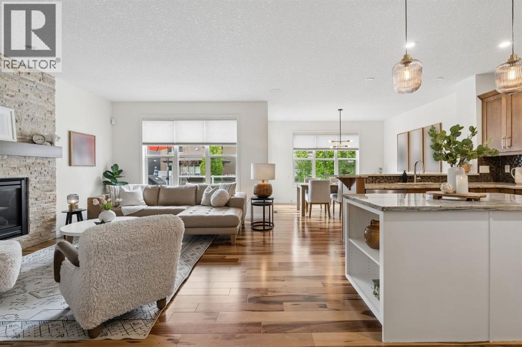 117 Riviera Crescent