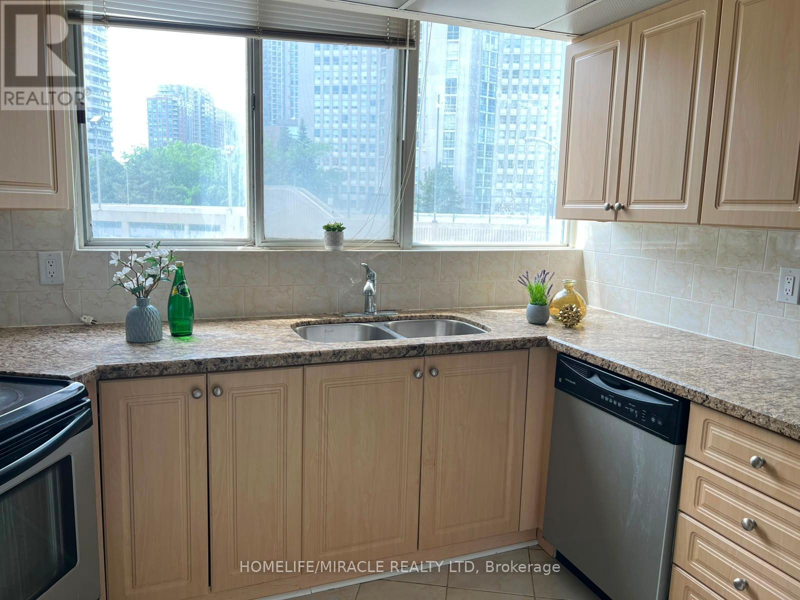 202 - 3700 KANEFF CRESCENT N