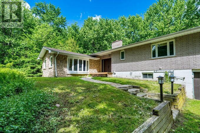 563 6TH CONCESSION ROAD W
