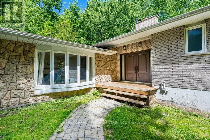 563 6TH CONCESSION ROAD W