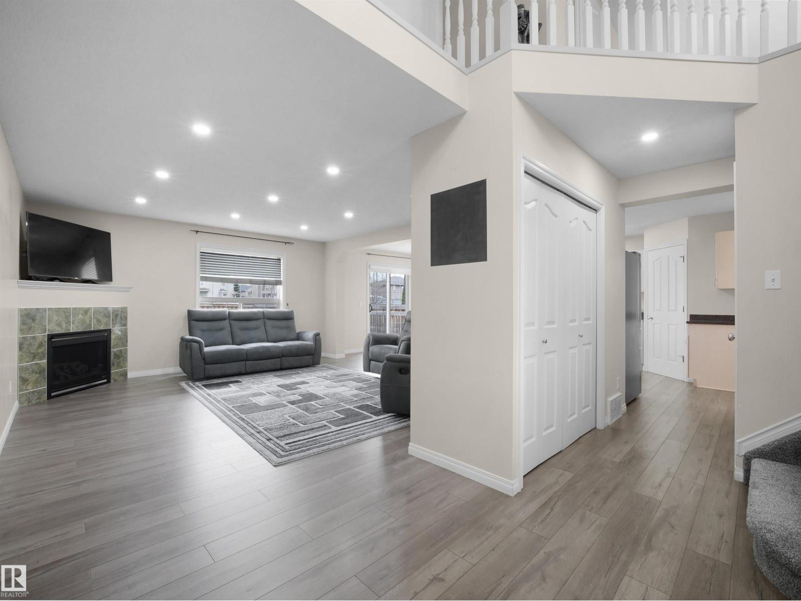 7407 SINGER LD NW