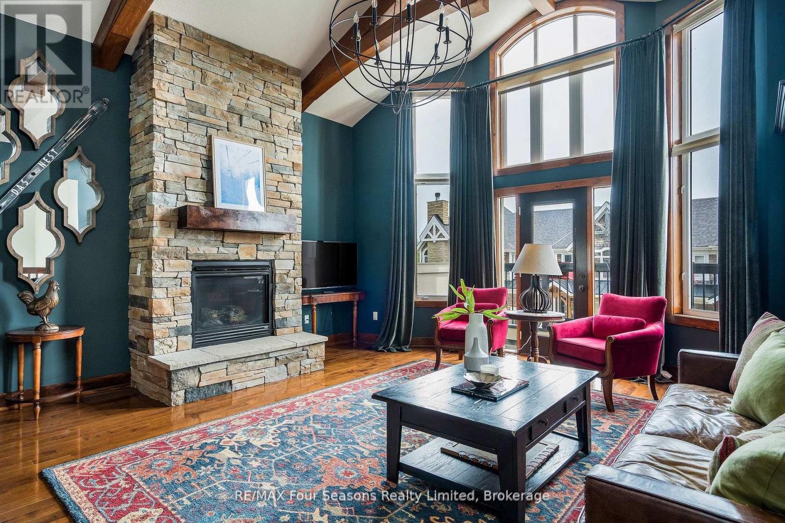 106 VENTURE BOULEVARD