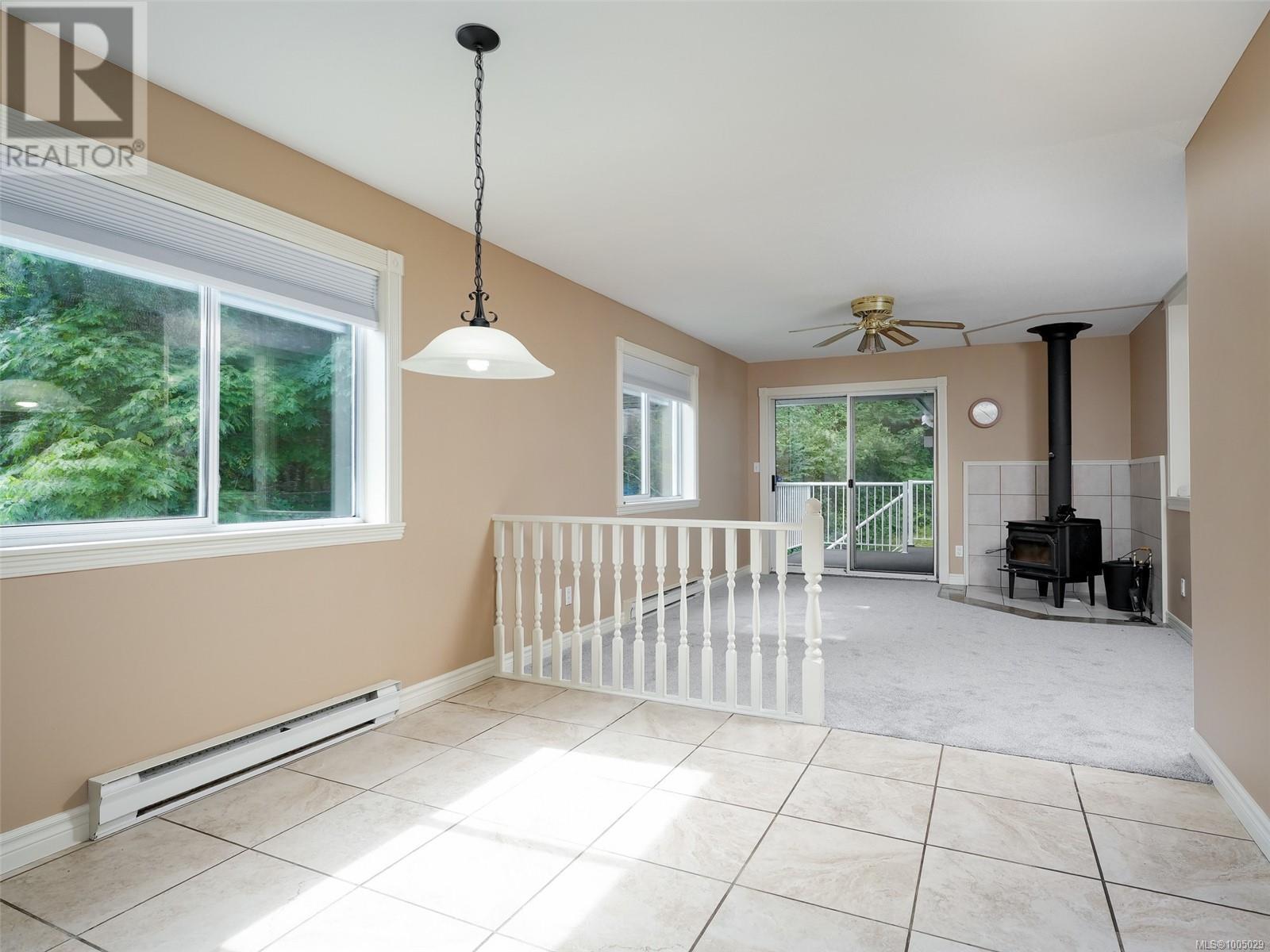 996 Kangaroo Rd