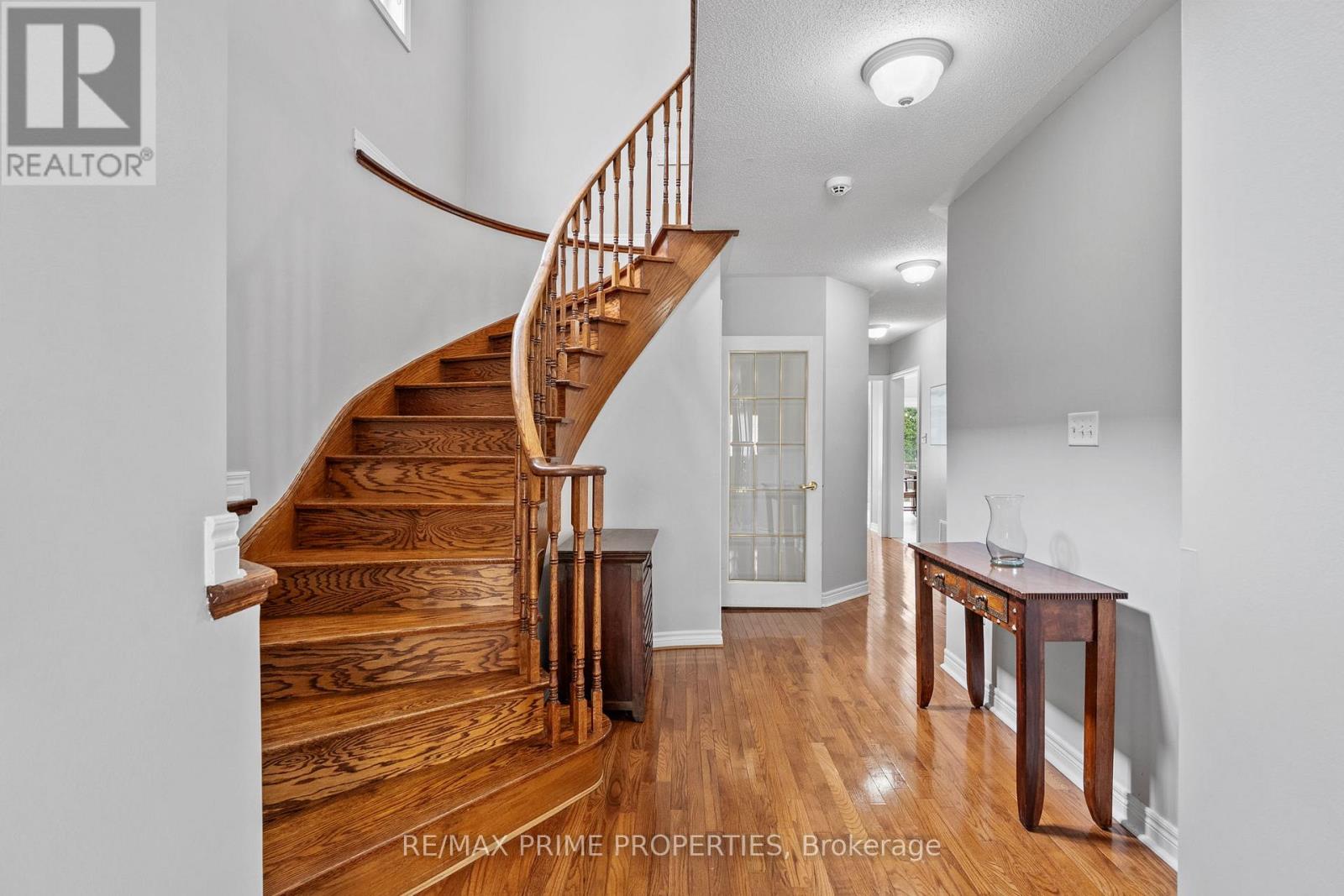 648 SOCIETY CRESCENT