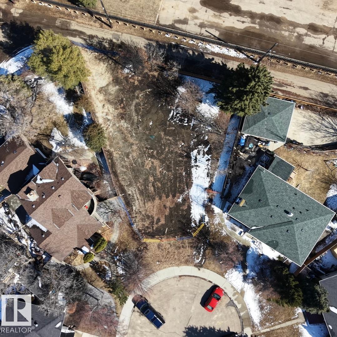 8504 85 AV NW