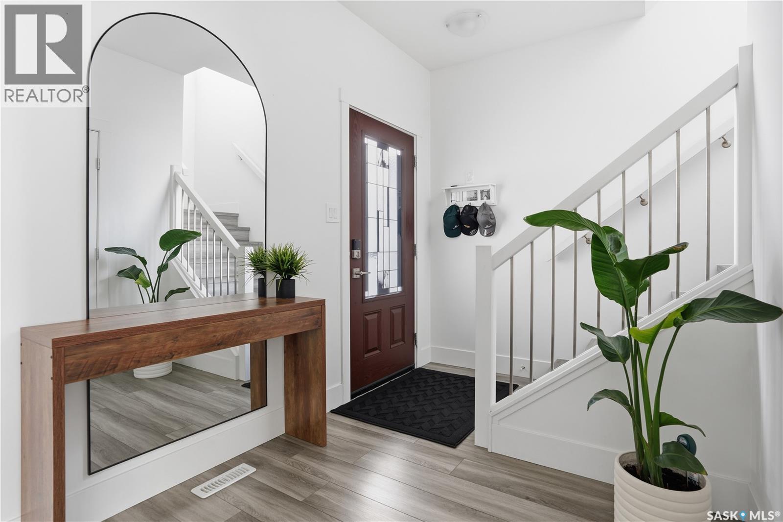 1037 Maplewood DRIVE