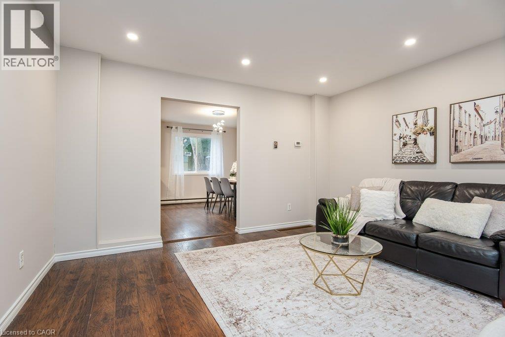 185 CEDARVALE Crescent Unit# A