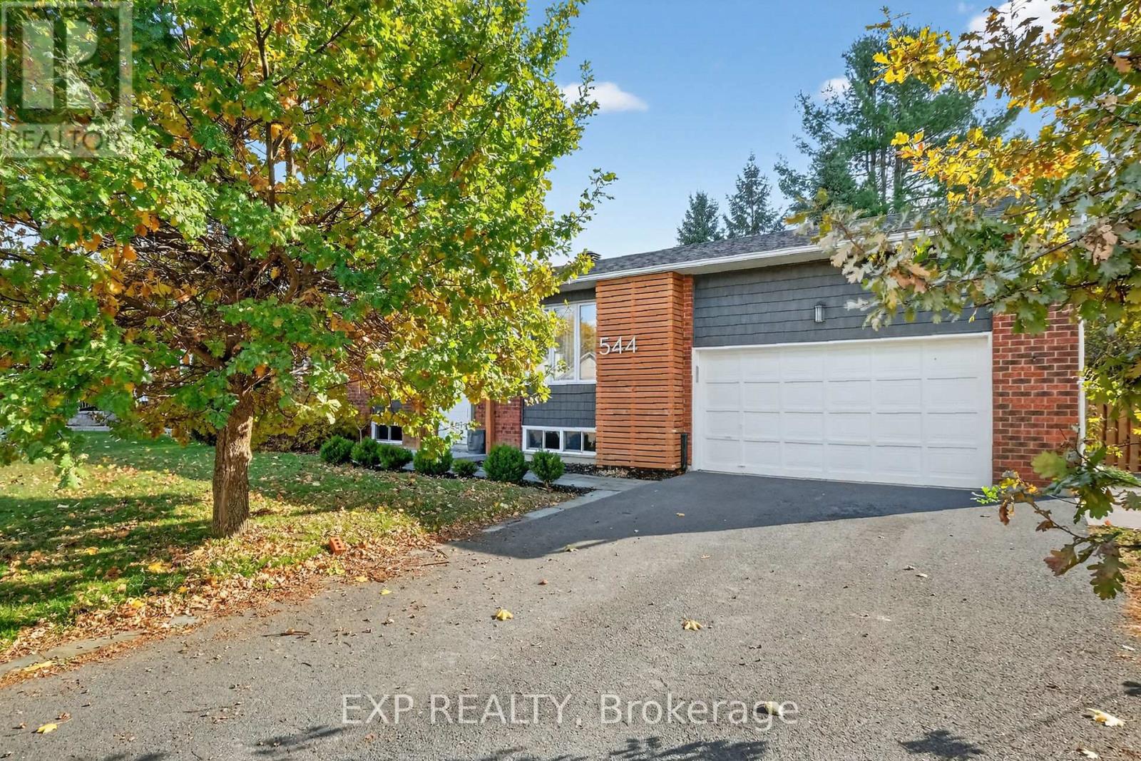544 LOUCKS DRIVE
