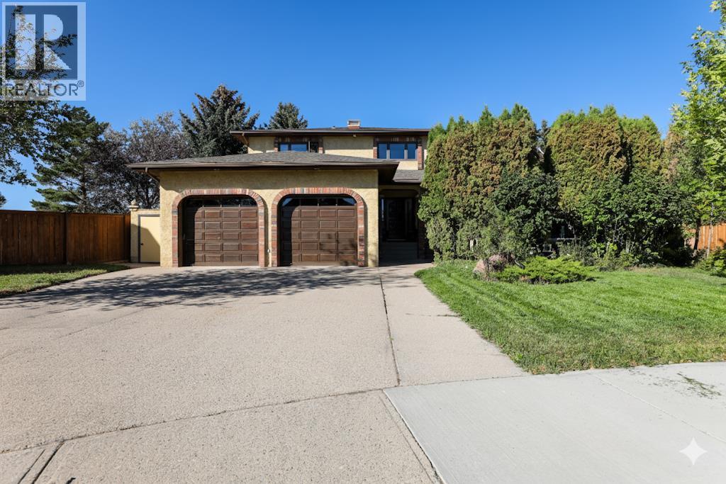 107 Temple Crescent W