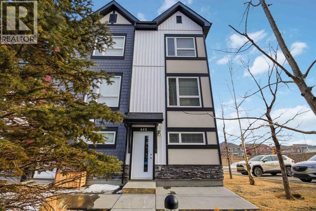 402, 11 Evanscrest Mews NW