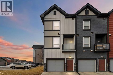 402, 11 Evanscrest Mews NW Calgary AB T3P0Y1