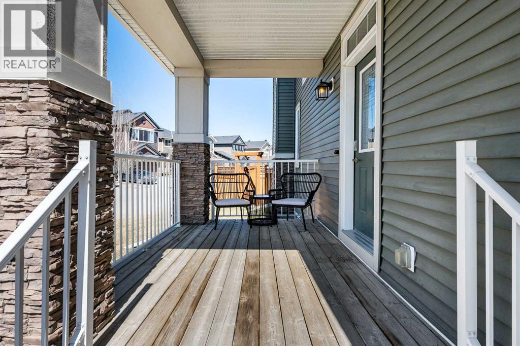 100 Kinniburgh Gardens