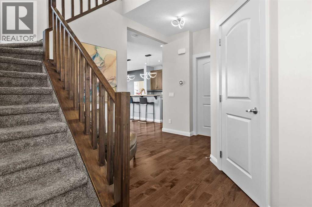 100 Kinniburgh Gardens