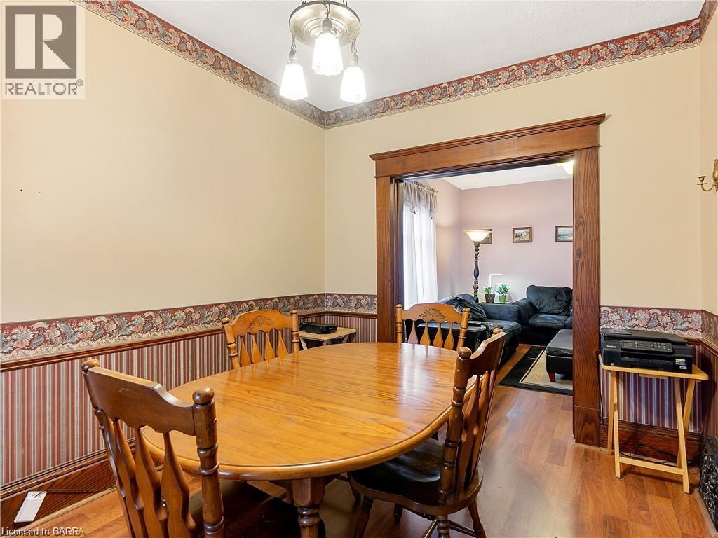 49 MINTERN Avenue