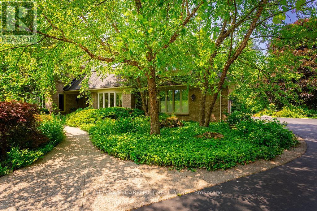 27 BLACKBERRY PLACE