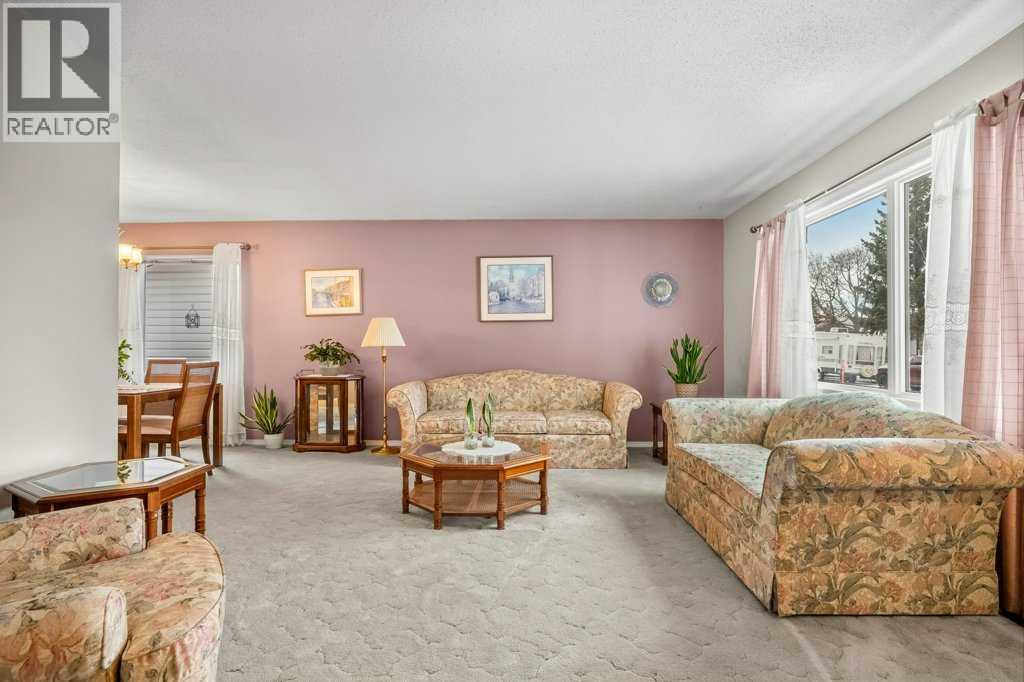 6736 Malvern Road NE