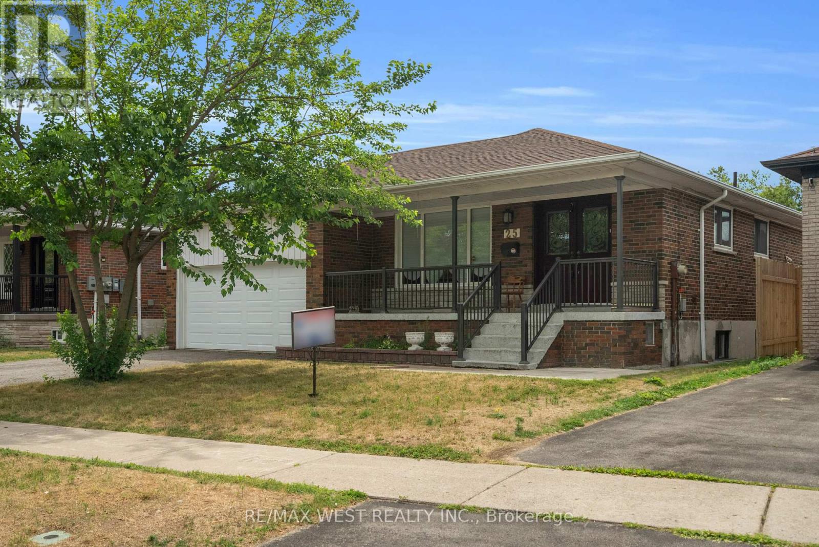 25 BRIARBLUFF AVENUE