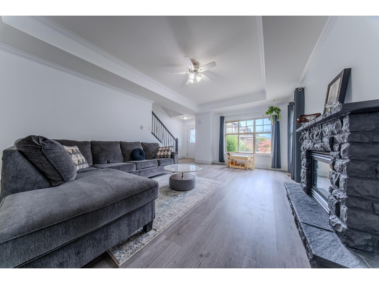 68 6887 SHEFFIELD WAY|Sardis East Vedder