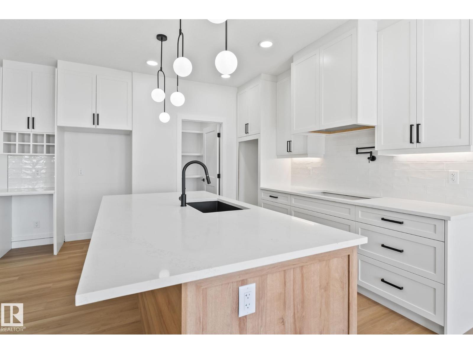 1411 Redpoll Court NW
