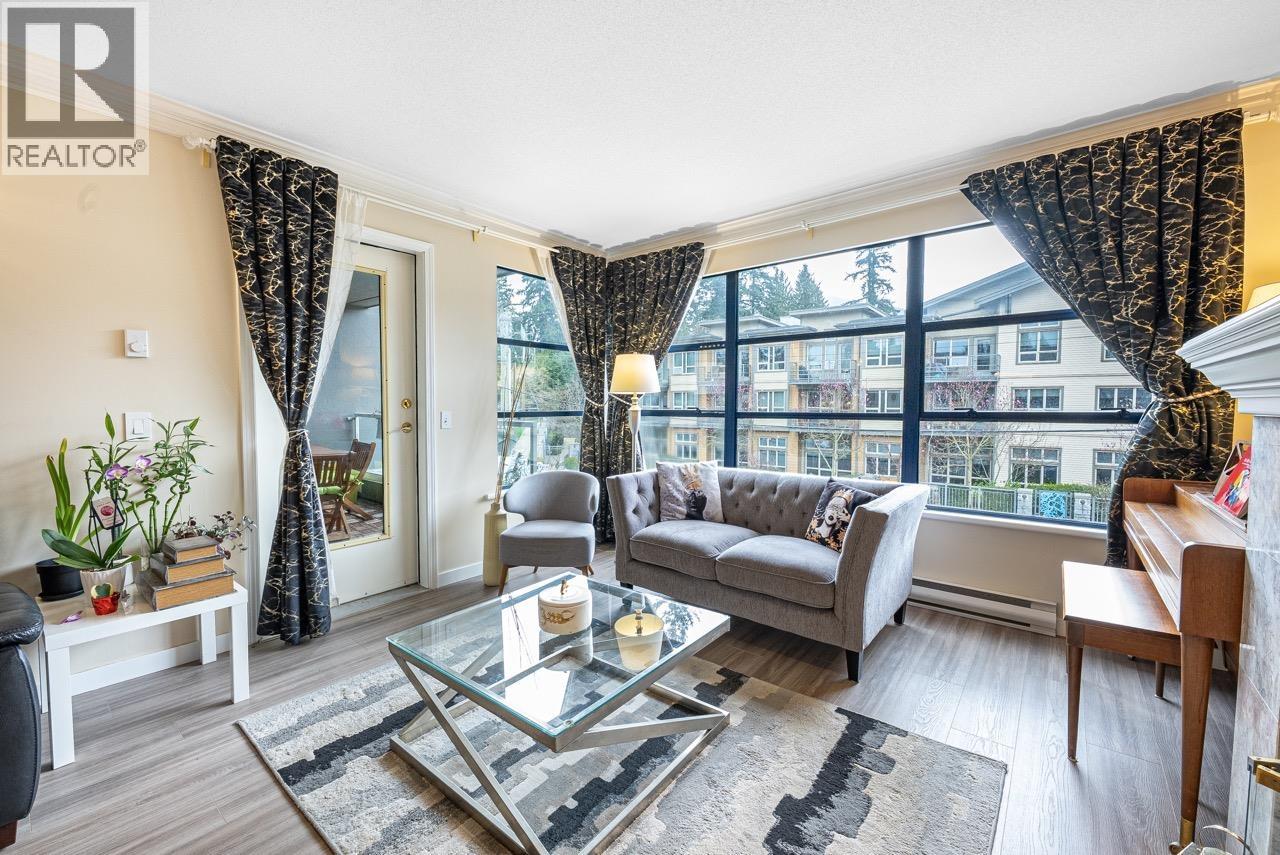 206 3151 WOODBINE DRIVE