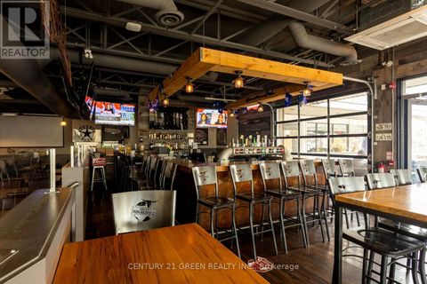 13 - 1077 NORTH SERVICE ROAD Mississauga (Lakeview) ON L4Y1A6