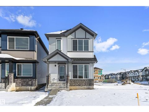 1008 14 AV NW Edmonton AB T6T2W7