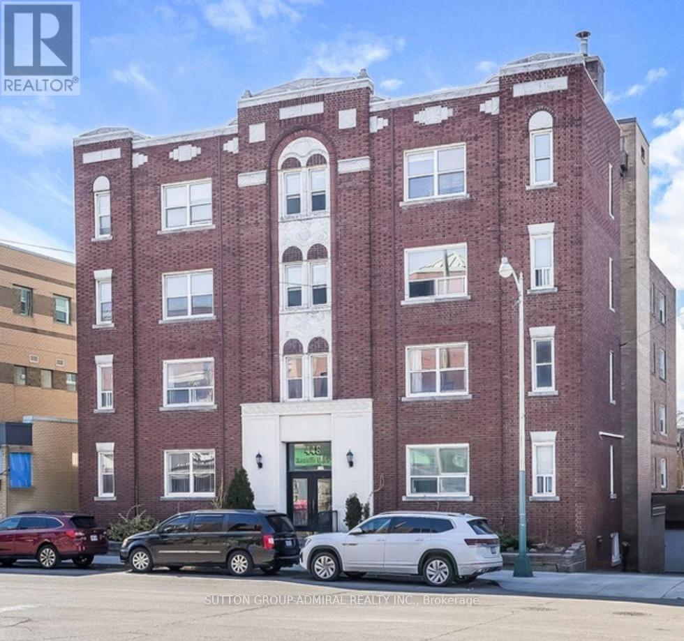 Photo 1 of 4 — 407 - 448 SPADINA ROAD Unit 407, Toronto (Forest Hill South), ON M5P2W4
