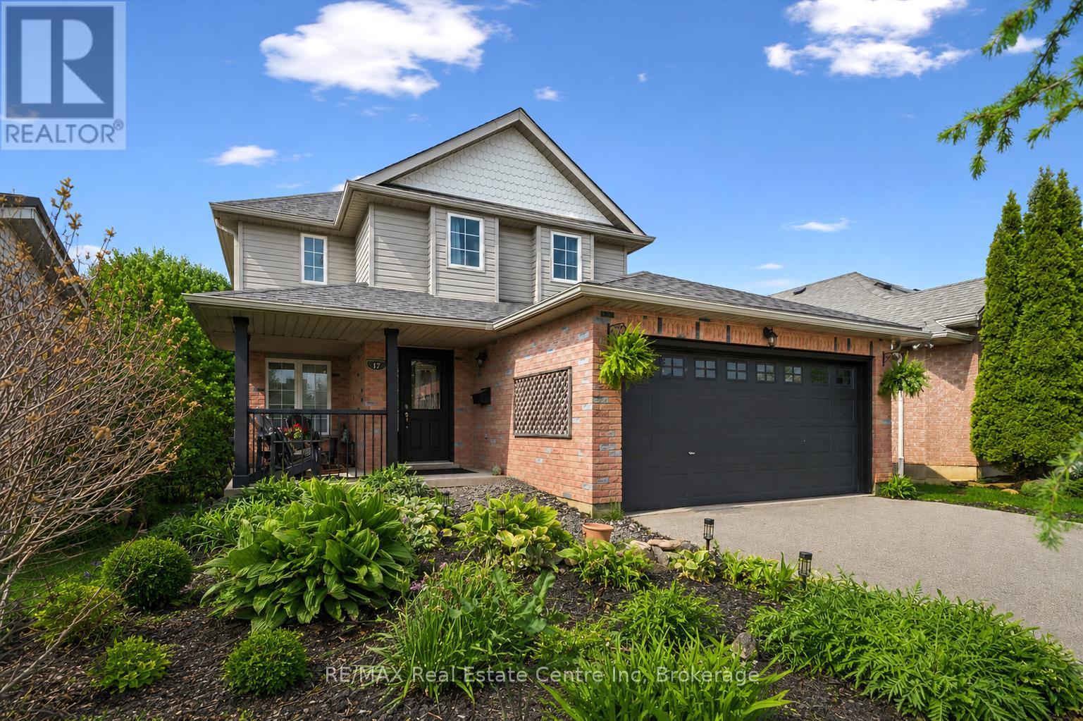 17 GIBBS CRESCENT