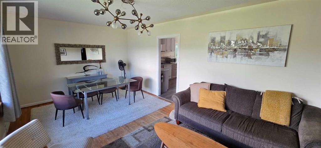 2515 Cochrane Road NW
