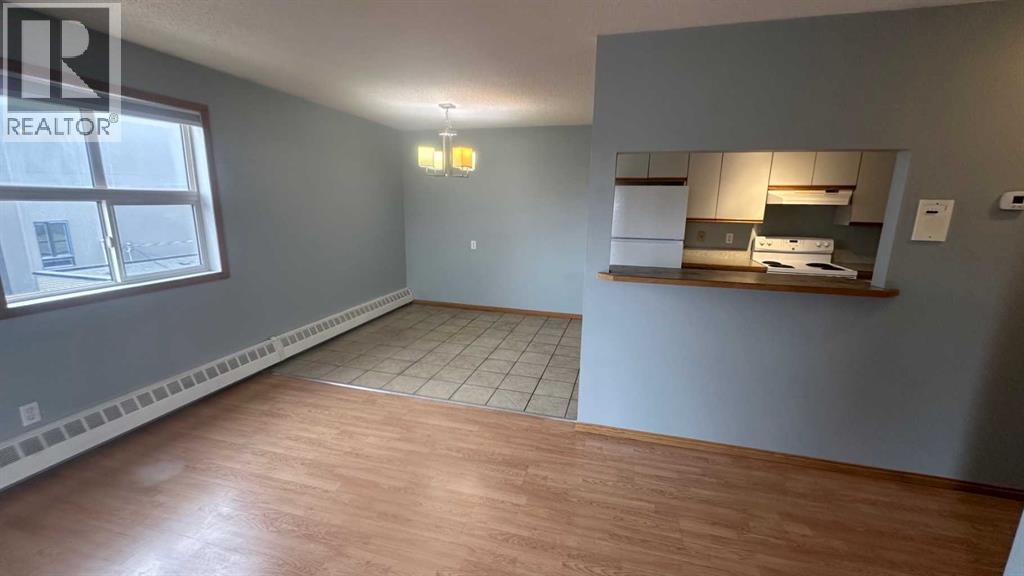 8, 6203 Bowness Road NW