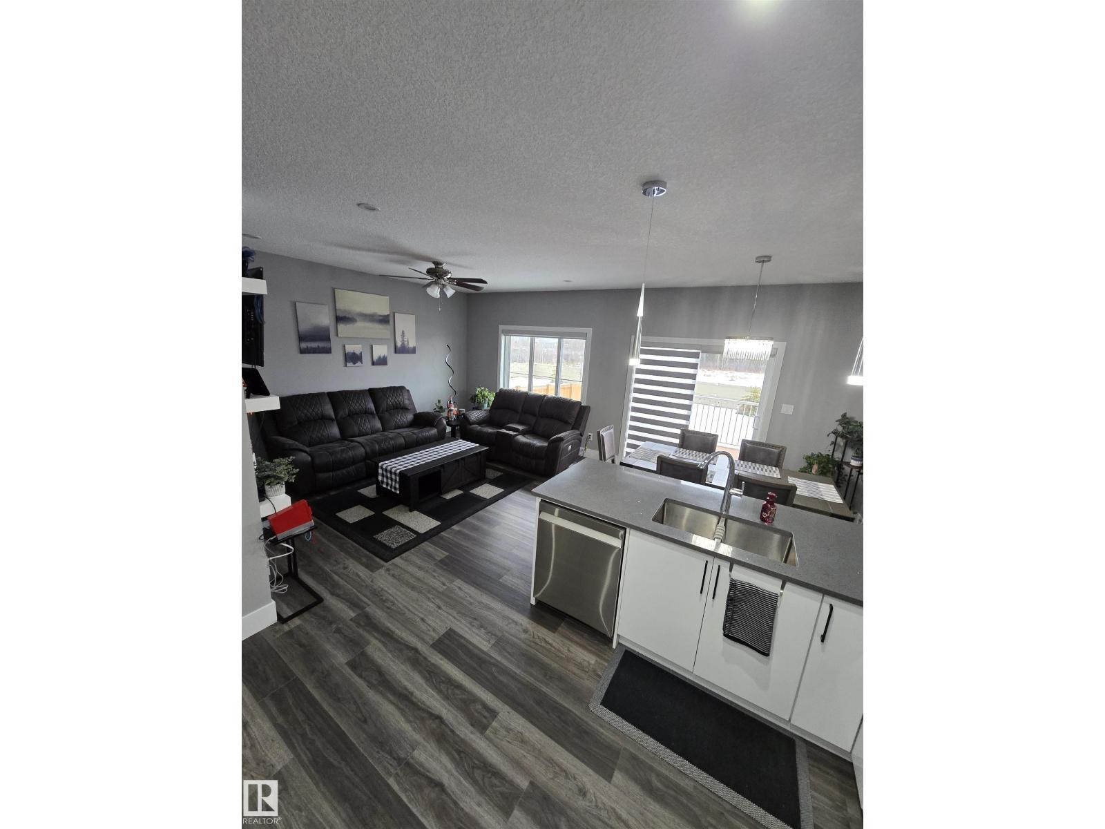 1641 Enright WY NW NW