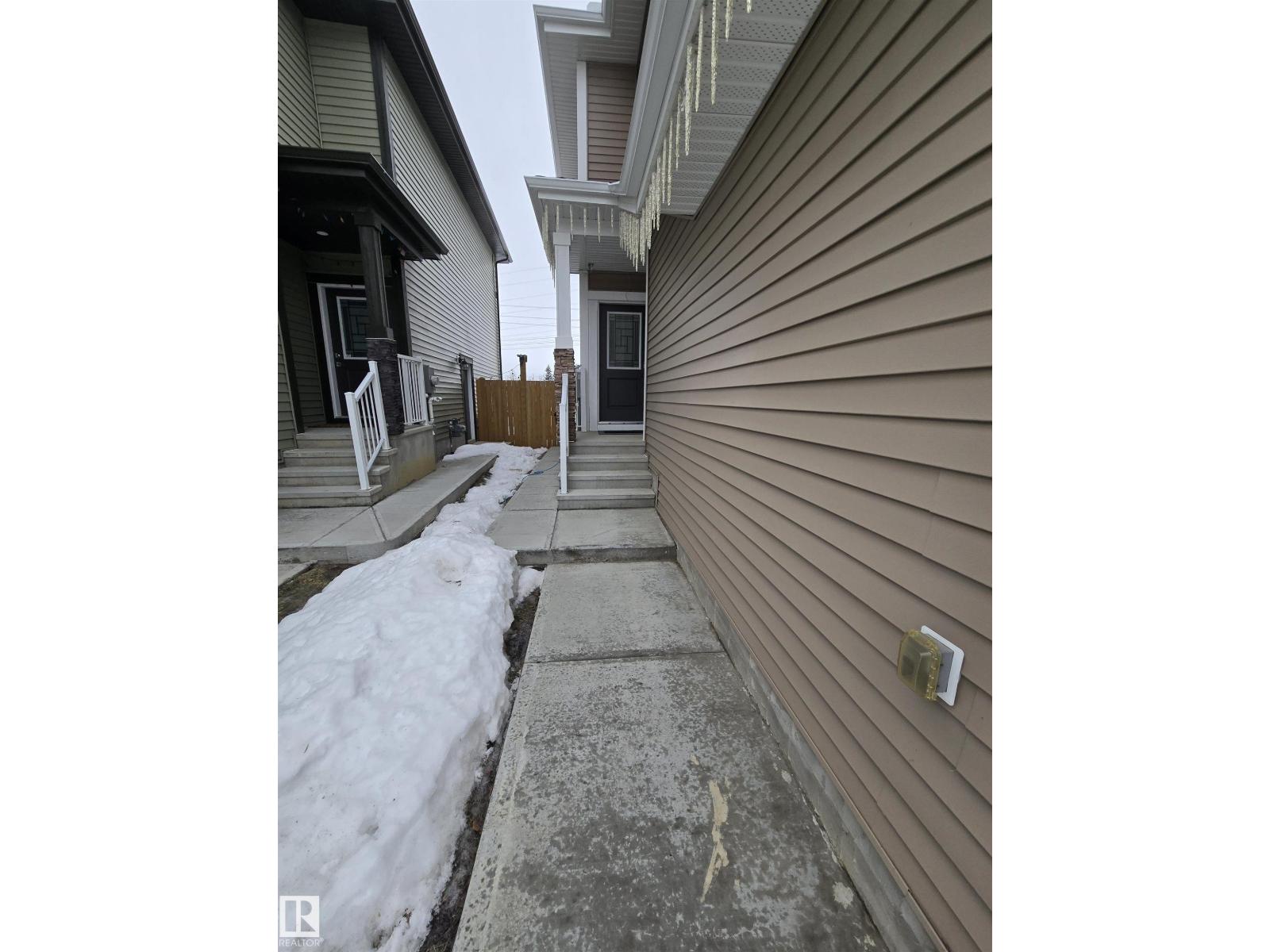 1641 Enright WY NW NW