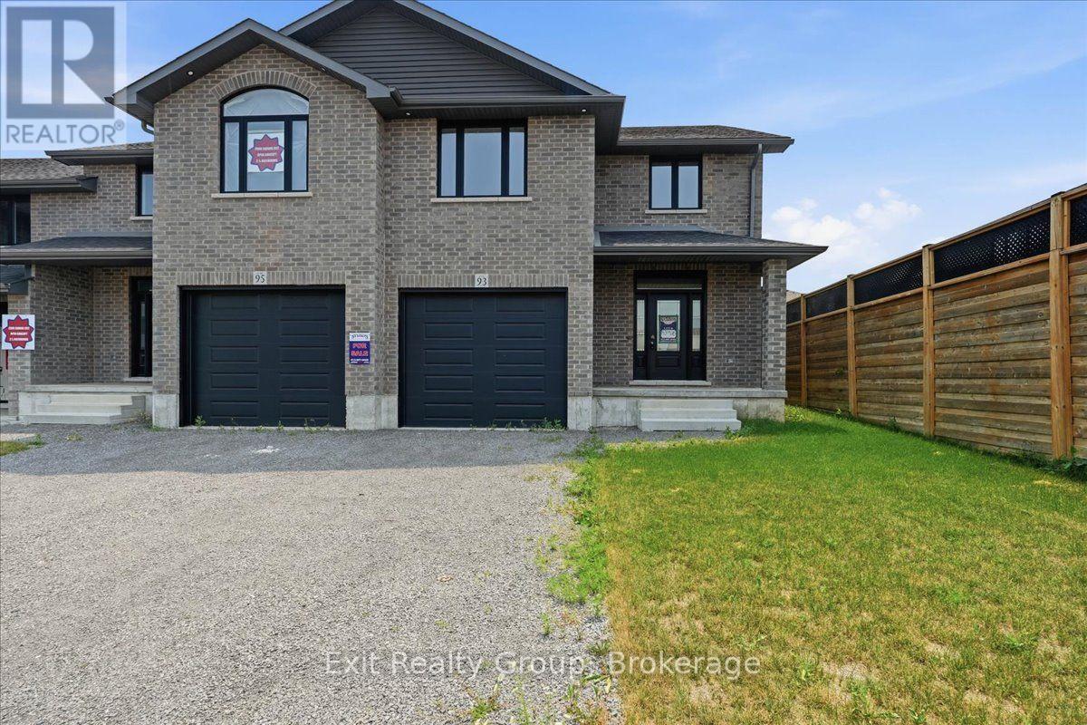 Photo 1 of 39 — 93 WIMS WAY, Belleville (Thurlow Ward), ON K8N0H7