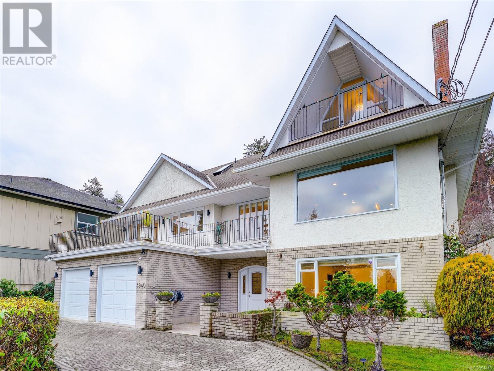 4940 Cordova Bay Rd