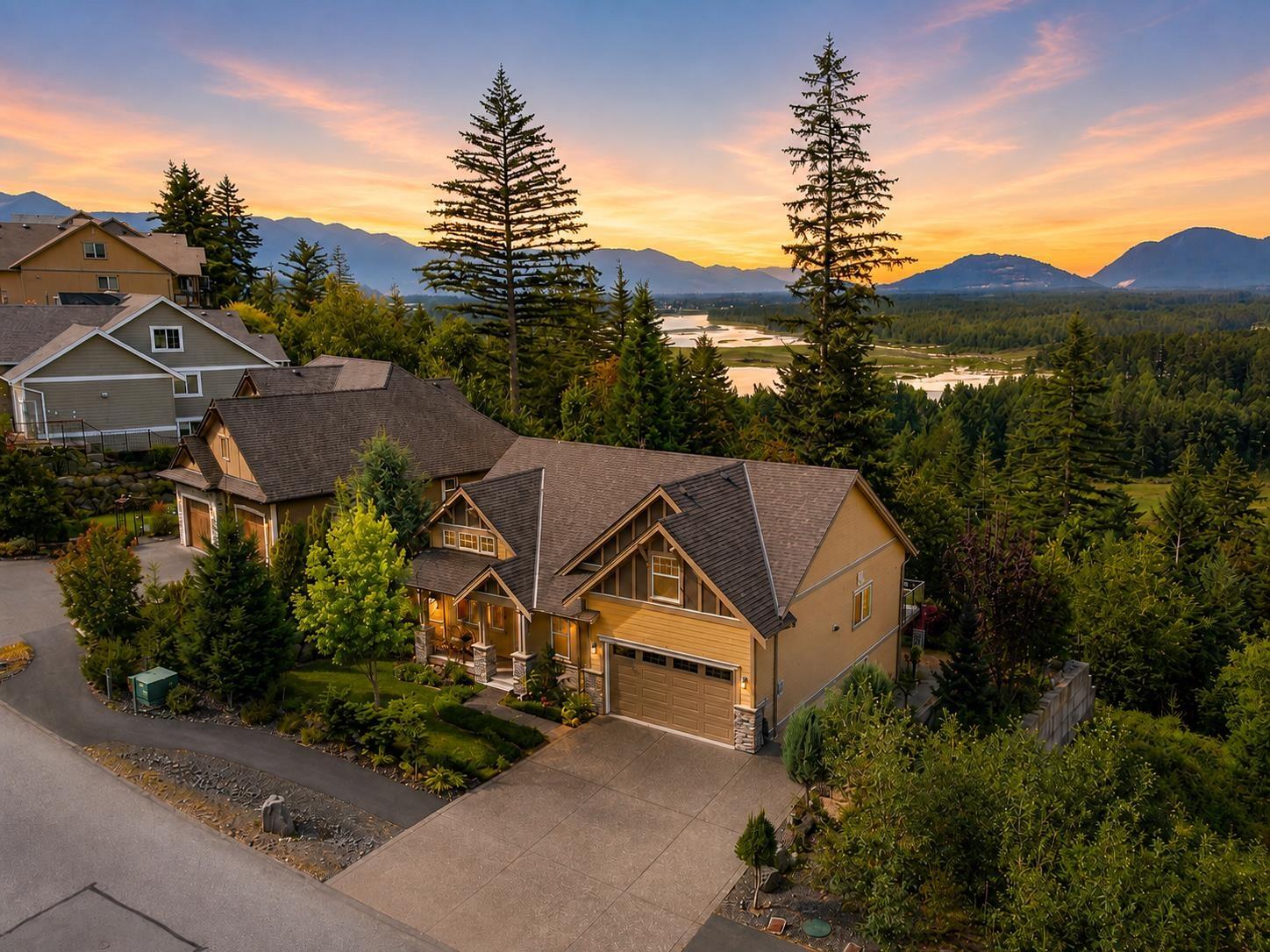 1459 HIGHLANDS BOULEVARD|Mt Woodside