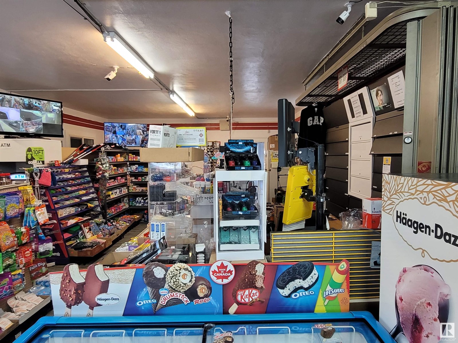 12103 127 ST NW NW