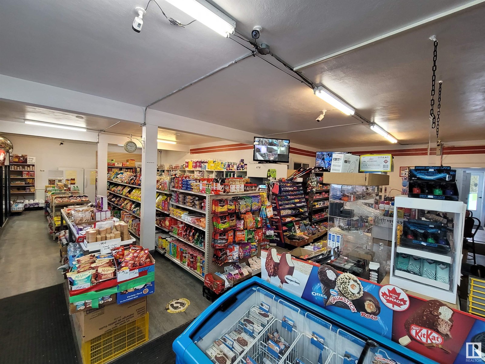 12103 127 ST NW NW