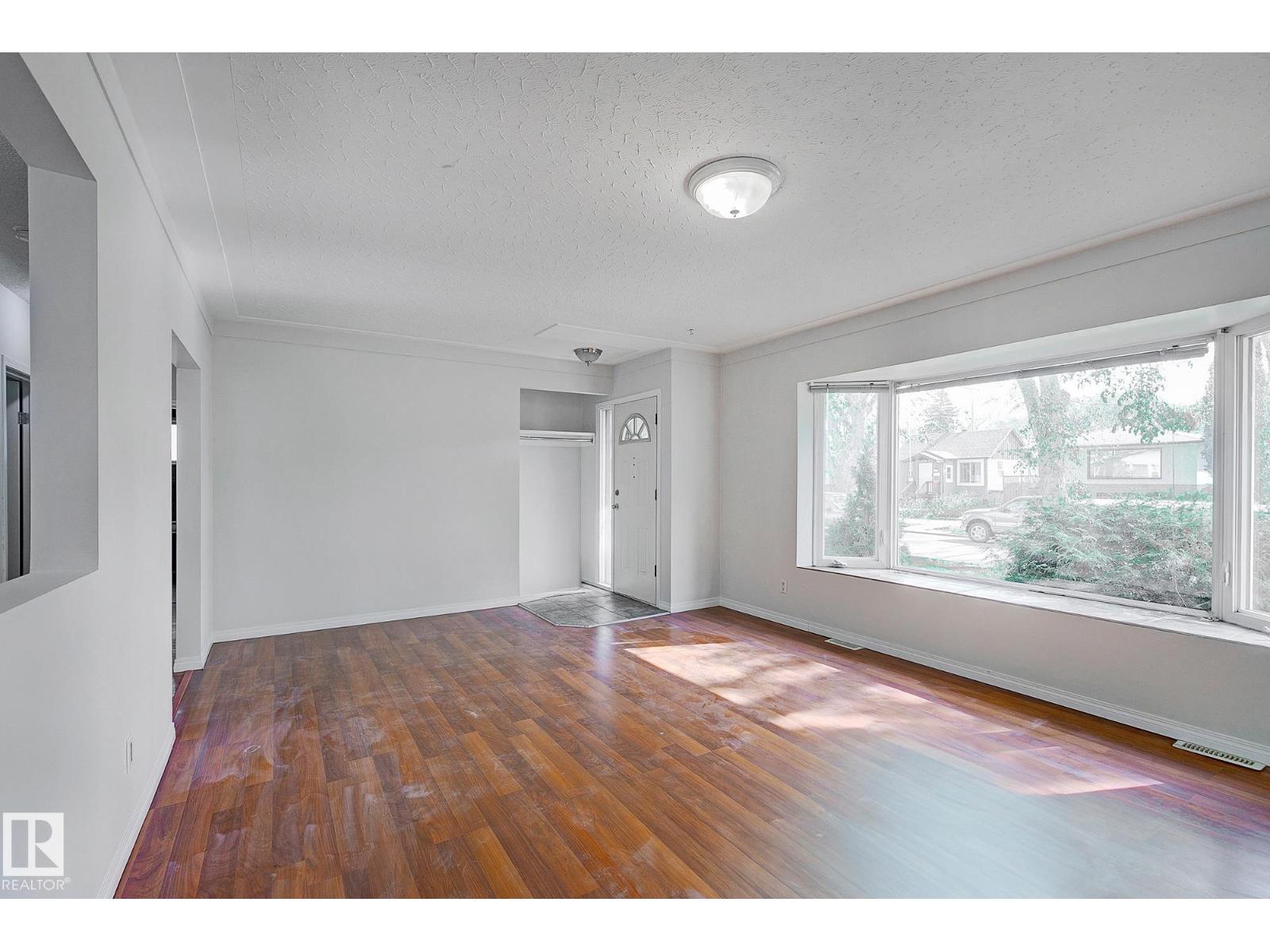 11930 56 ST NW