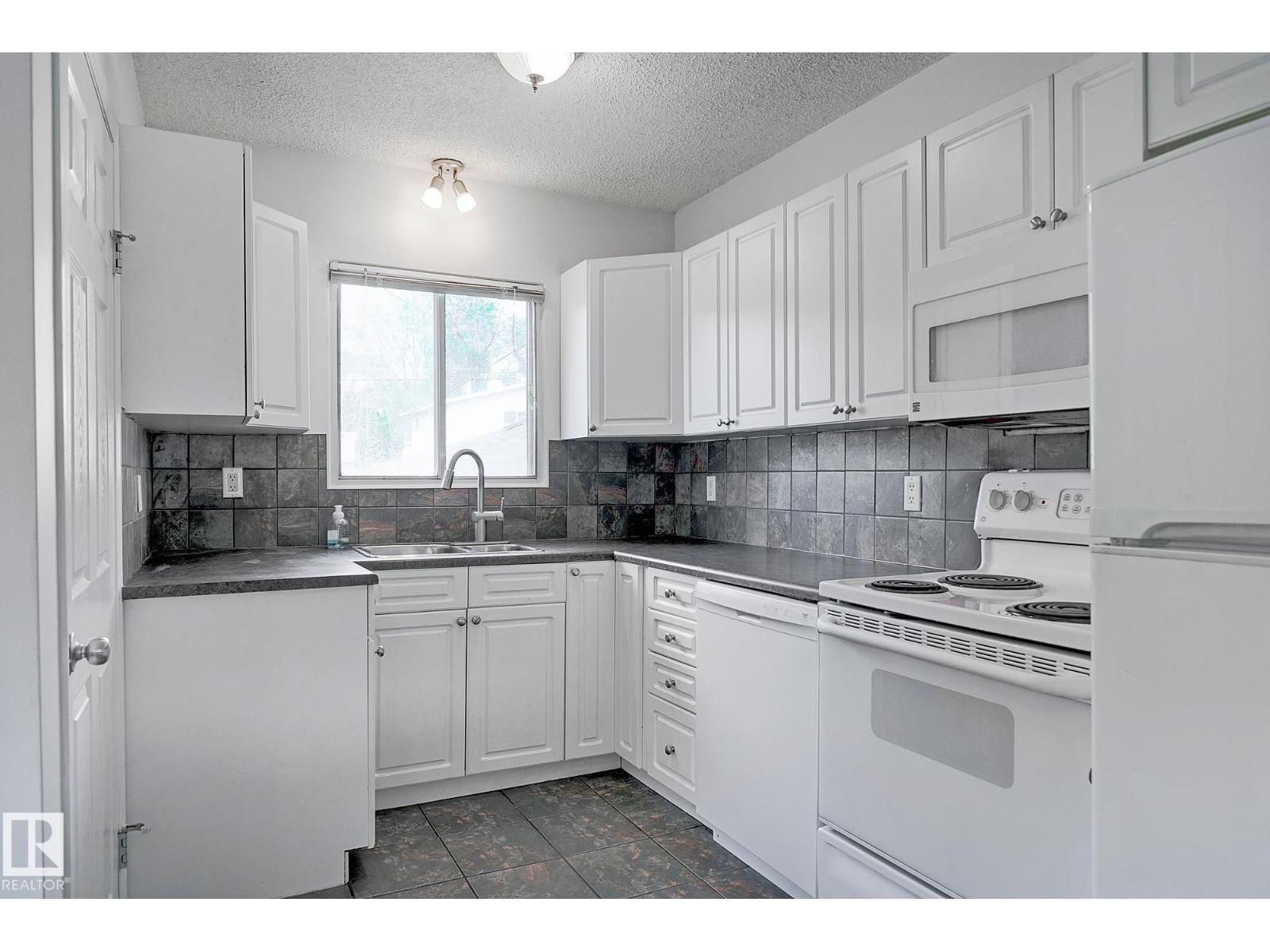 11930 56 ST NW