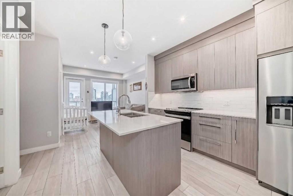 1501, 395 Skyview Parkway NE