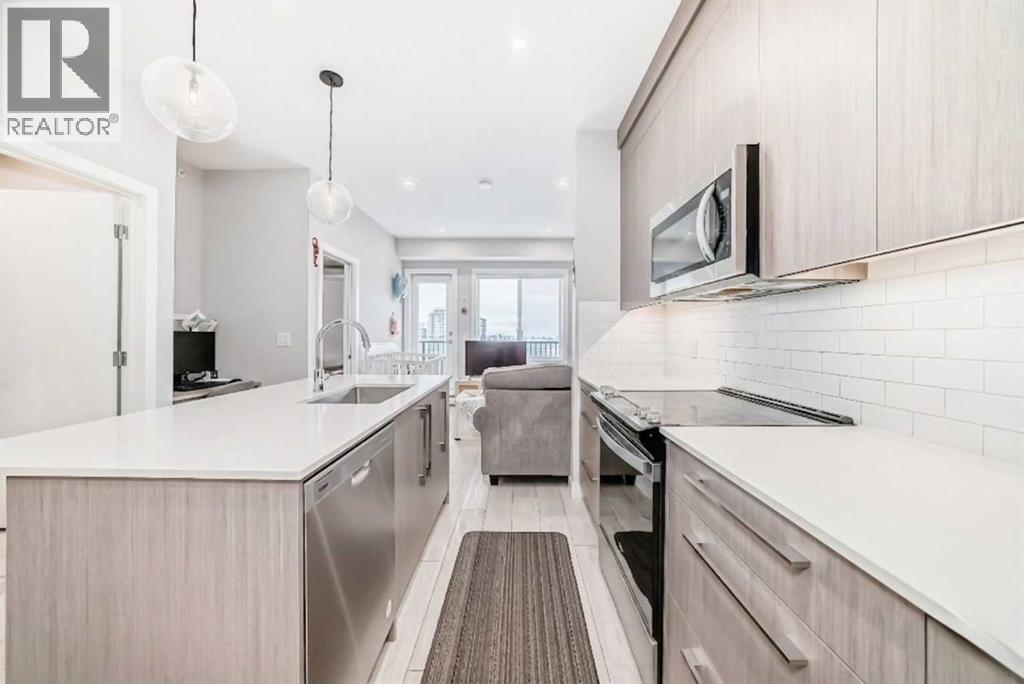 1501, 395 Skyview Parkway NE