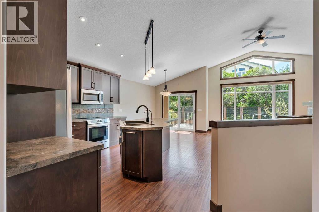 289 Riverwood Crescent
