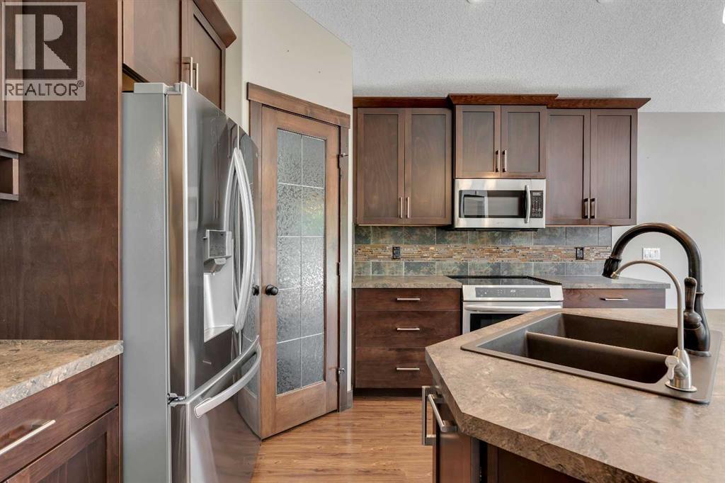 289 Riverwood Crescent
