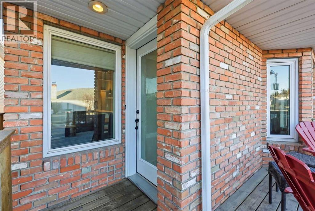 1, 2121 34 Avenue SW