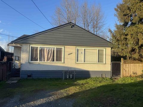 12893 114A AVENUE Surrey BC V3R2N1