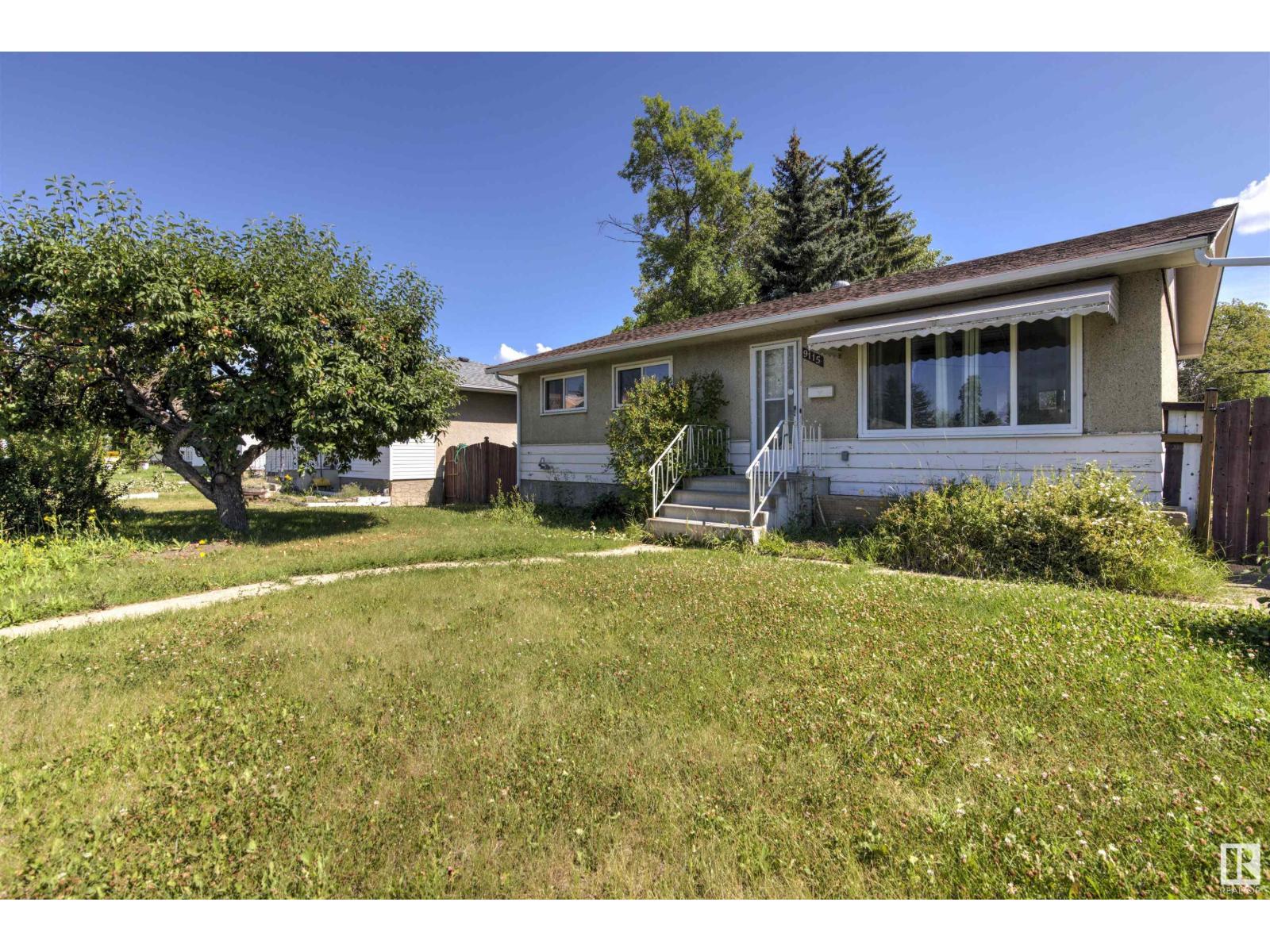 9115 156 ST NW