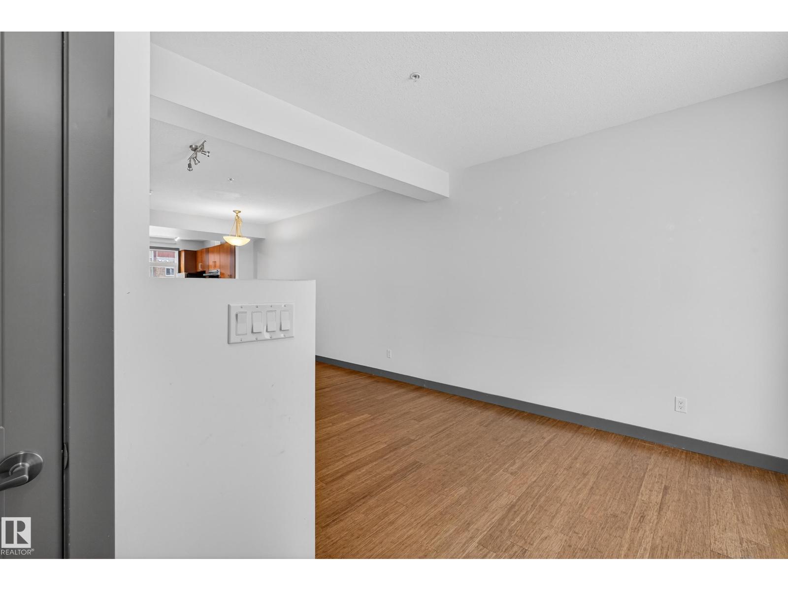 1649 CUNNINGHAM WY SW