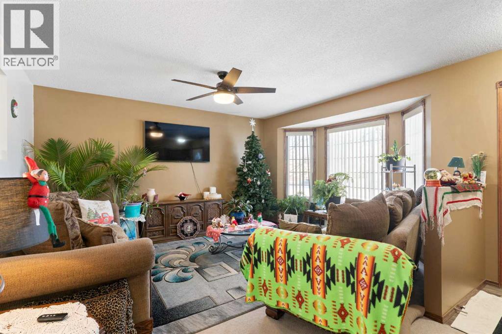 18 Greenview Crescent