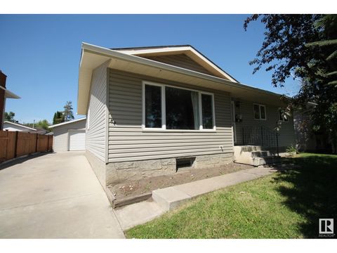 84 Arlington DR St. Albert AB T8N1N1